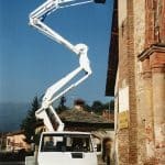 Self-propelled aerial platforms with a capacity of up to 300 kg.
