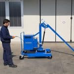 Electric or semi-automatic mini cranes with capacity up to 400 kg.
