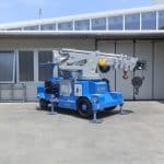 Mobile crane for lifting loads up to 12.500 kg.