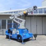 Mobile crane for lifting loads up to 12.500 kg.