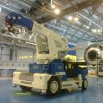 Gru sMobile crane for lifting loads up to 12.500 kg.emovente con portata fino a 12.500 kg.