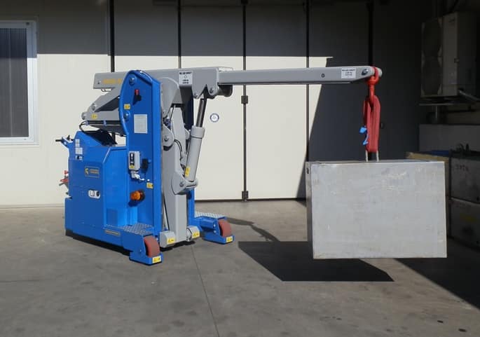 Electric crane for handling molds in the tire production sector Minidrel 40S_ARR