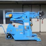 Mold lifting machine with capacity up to 6.000 kg.