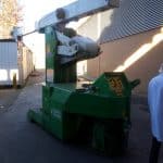 Mold lifting machine with capacity up to 7.500 kg.