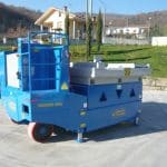 Mold lifting machine with capacity up to 50.000 kg.